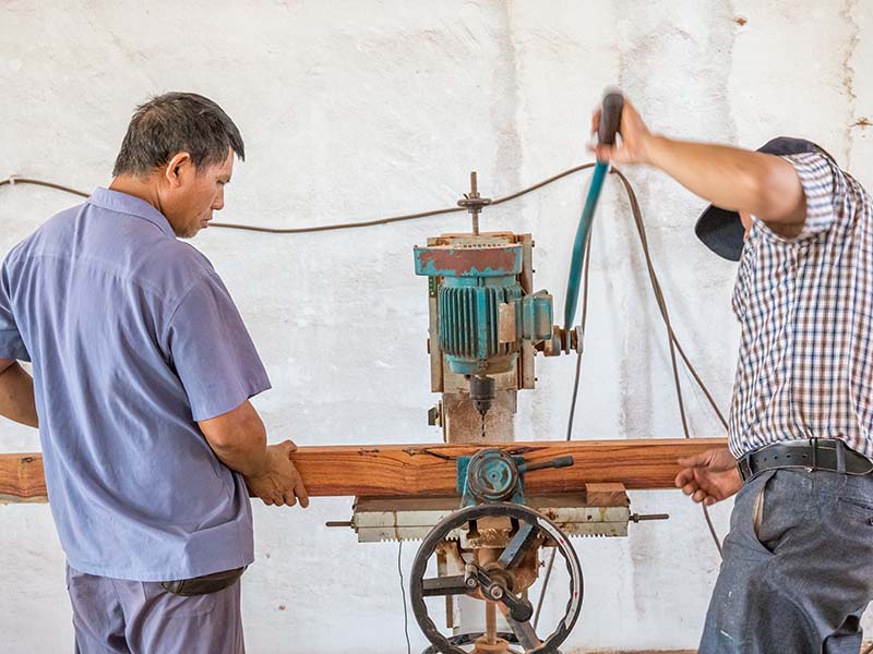 通河楼梯地板柜门的油漆修复-11