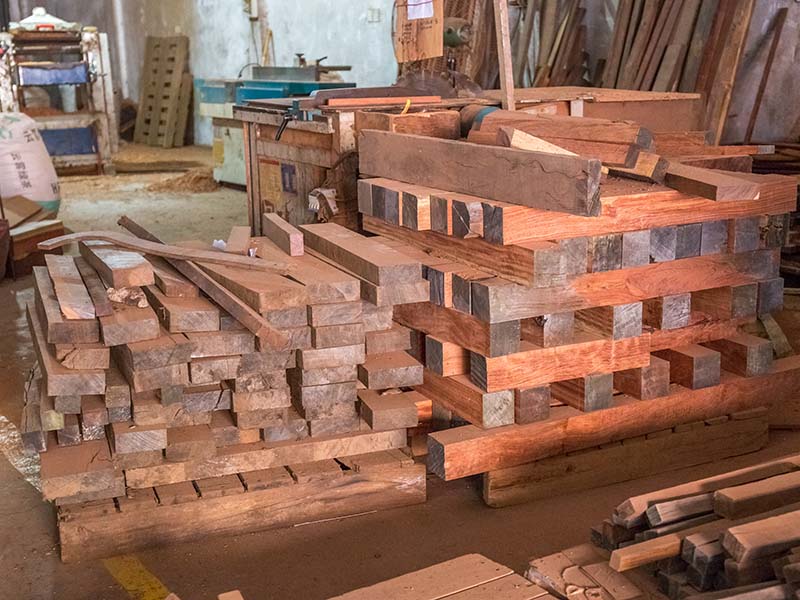 通河楼梯地板柜门油漆修复