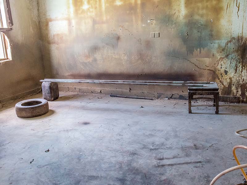 通河地板油漆修复方法