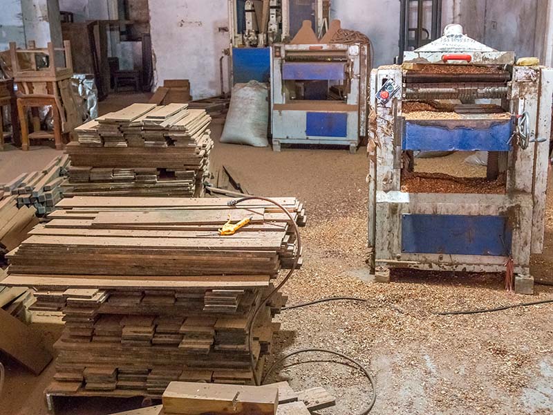 通河柜门油漆修复报价